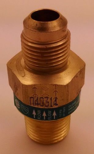 BrassCraft EU2-8LP Excess Flow Valve 1/2&#034; OD Flare x 1/2&#034; MIP (3/8&#034; FIP) - Brass