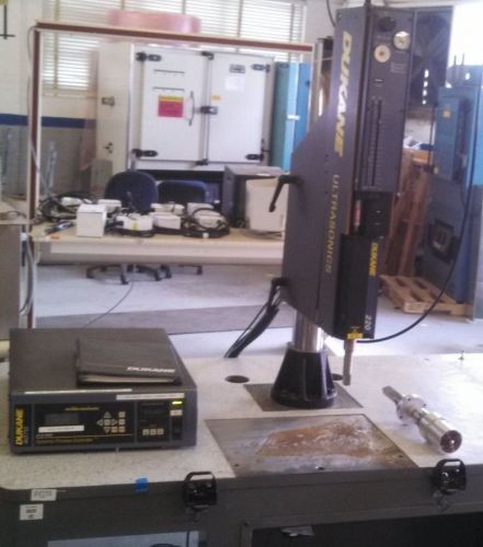 Dukane 4070 Controller &amp; 220 Press/Thruster Ultrasonic Welder w/ Horn