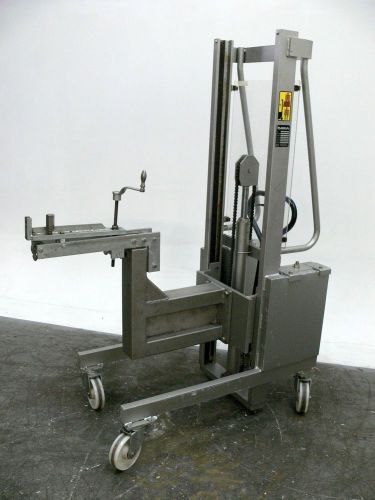 BAKA M60 HOIST / LIFT   MANUAL HYDRAULIC STACKER 250KG CAPACITY