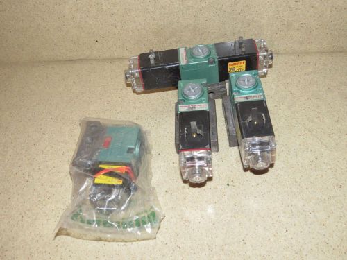 LOT OF FOUR NUMATICS VALVE - 11SAD443E -11DSA541E - 11SAD44BE- 11SAD4440