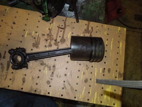 John Deere 1 1/2 Hp Hit Miss  Engine piston and rod  nice