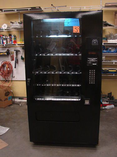 USI 3075 Snack Machine / Freshly Painted (638)