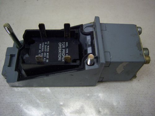 (4070) Allen Bradley Limit Switch 802T-BP