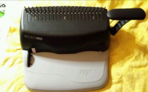 GBC P100 PUNCH COMB BOOK BINDER BINDING MACHINE &amp; BINDING COMBS~ L@@K!!  