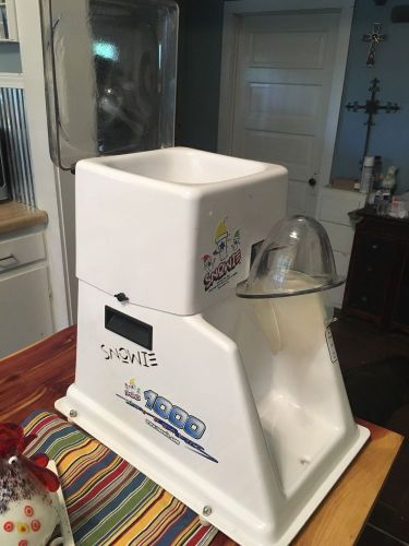 Commercial Ice Shaver Snowie 1000 Shaved Ice Machine