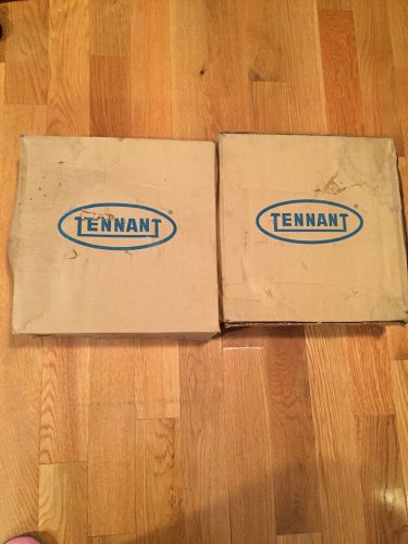 Tennant - TN-385946 - DRIVER ASSY SET OF 2 BRUSH  NEW  Pad Driver 13 inch / 330