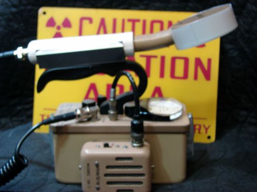 EBERLINE E-120E  GEIGER COUNTER  RDAIATION DETECTOR  HP-260 probe SK-1 speaker