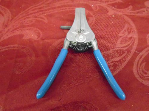 Ideal Stripmaster 16 to 22 AWG Wire Stripper Crimper