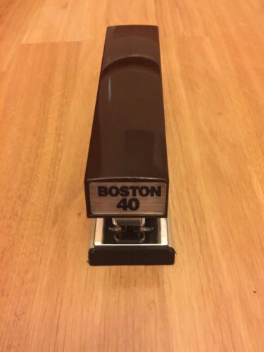 ACCO 40 - HEAVY DUTY VINTAGE STAPLER - Brown COLOR