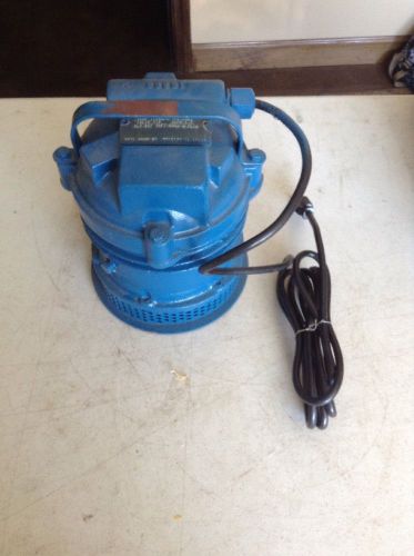 WEIL SUBMERSIBLE SUMP PUMP MODEL 1403