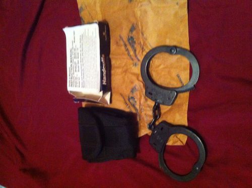 Smith &amp; Wesson Handcuffs