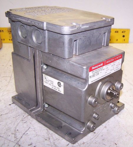 NEW HONEYWELL M8185D1006 MODUTROL IV MOTOR 24 VAC 90/160 STROKE 30/60 SEC 21 VA