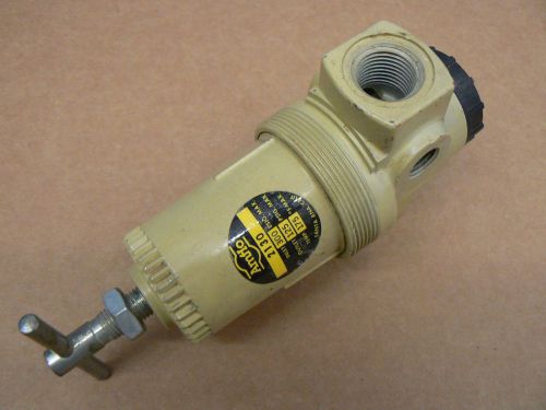 Amflo Air Regulator Model 2130 300 PSIG Inlet 125 PSIG Outlet 175F Max