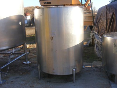 Used 450 Gallon Sanitary Stainless Steel tank. 4&#039; dia. x 4&#039;10&#034; straight side