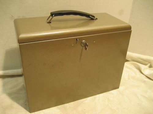 VINTAGE FILE BOX - ROCKAWAY METAL PRODUCTS - WITH 2 KEYS