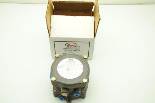 DWYER 1950P-8-2F, Pressure Switch, New