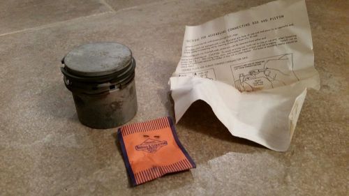 Genuine Antique Briggs &amp; Stratton Gas Engine Piston &amp; rings 89287 +.030 N, U