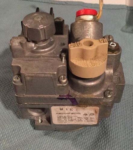 Robertshaw UNITROL 7000 AERB 5 S7C HVAC Furnace Gas Valve 1/2 PSI