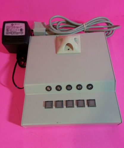 Psychology Software Tools Serial Response Box W/ CORD &amp; POWER SUPPLY