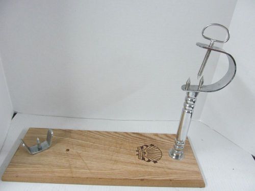 METAL LATIENDA HAM HOLDER ON A WOOD BASE