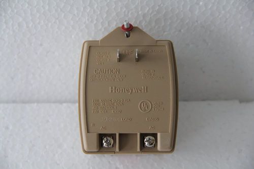 Honeywell 1361 Transformer New 16.5 VAC