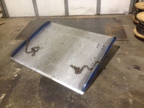 Bluff Mfg Inc 60&#034; X 48&#034;  Aluminium Dock Plate W/Steel Curbs, 1100# Capacity