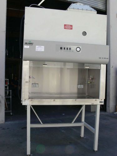 NUAIRE NU-425-400 4&#039; BIOLOGICAL SAFETY CABINET Class 2 Type A/B3 Hood