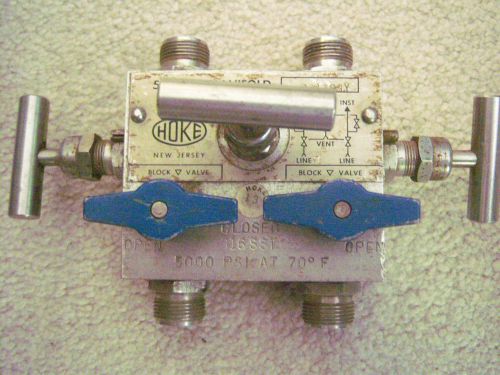 Hoke Pentafold 5-Valve Stainless Steel Manifold 1/2&#034; Male