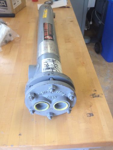 NEW - BELL &amp; GOSSETT HEAT EXCHANGER PN: BY526004036011 SN: 102028-32-2 2008