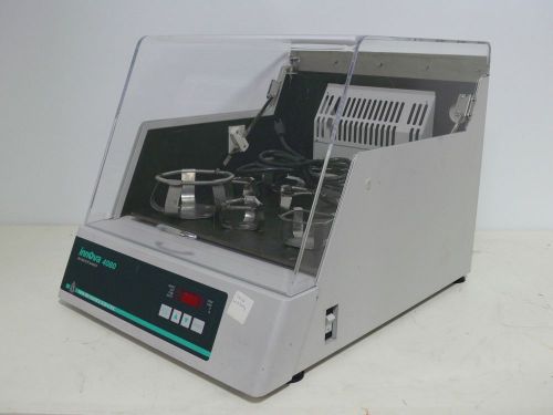 New Brunswick Scientific Innova 4080 Incubator Shaker in perfect working order