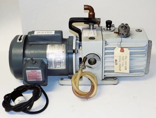 LEYBOLD LH D4A TRIVAC DUAL STAGE ROTARY VANE VACUUM PUMP