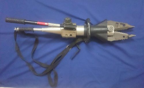 Lukas Hydraulic UNITOOL LKS 31 Unitool Jaws of Life Rescue Set Spreader Used