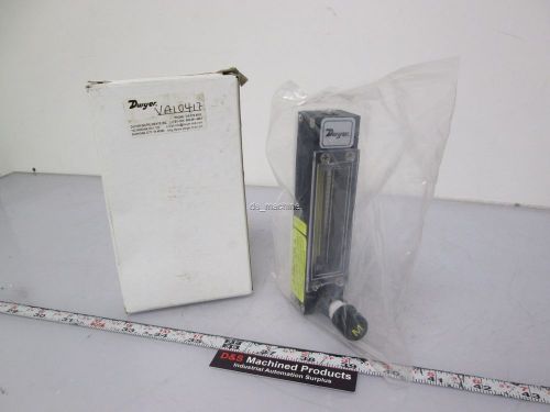 New Dwyer VA10417 Flowmeter 13.4 SCFH Air 2.33 GPH Water Universal 65mm Scale