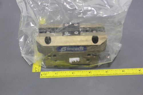 NEW SCHUNK PNEUMATIC ROBOTIC PARALLEL GRIPPER PGN 100/2 370152 (S18-3-60E)