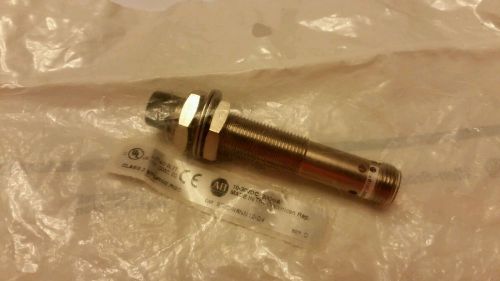 NEW ALLEN-BRADLEY   INDUCTIVE PROXIMITY SENSOR  CAT# 872C-N8NN12-D4 SER D