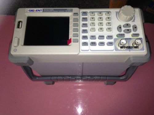 Siglent sdg1020 signal generator function/arbitrary waveform generator 20mhz for sale