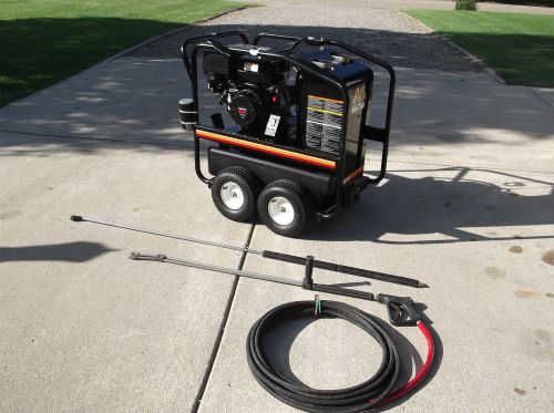 MI-T-M Hot Water Pressure Washer Model HSP-3504-3MGH