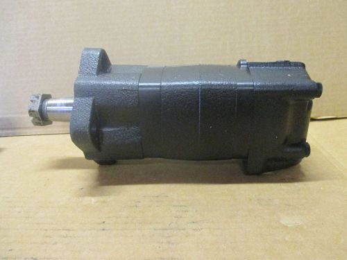 NEW EATON CHAR-LYNN HYDRAULIC MOTOR # 104-1851-006 NIB