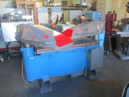 USM TWIN HYD DIE CUTTING PRESS/ DUAL CLICKER 30&#034; X 60&#039; TABLE 18&#034; X 30&#034; HEADS