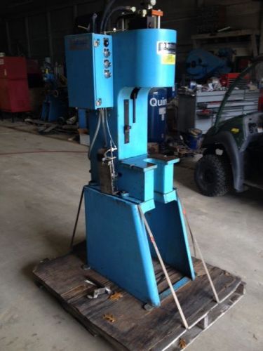 Air hydraulic press - model c300a (5 1/2 ton capacity) for sale