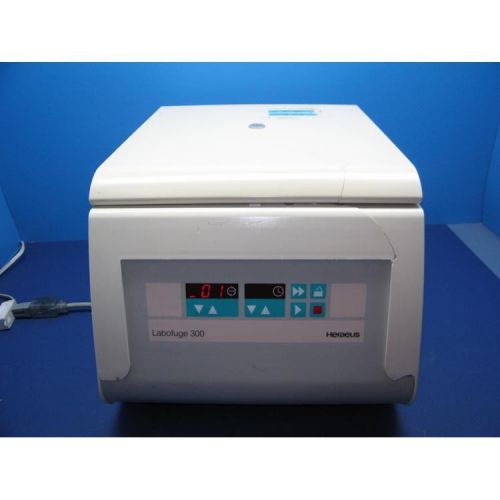 Heraeus Labofuge Tabletop Centrifuge with 8 Place Rotor &amp; 90 Day Warranty