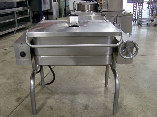 GROEN MANUAL TILTING BRAISING PAN\SKILLET\ELECTRIC