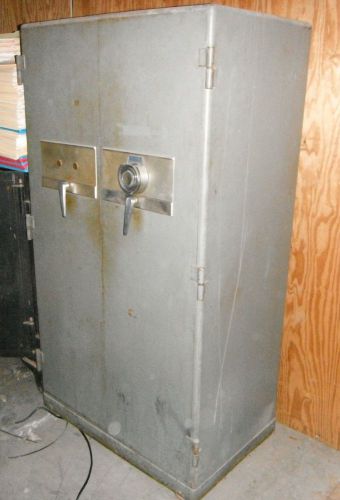 Diebold Inc. Double Door Combination Safe