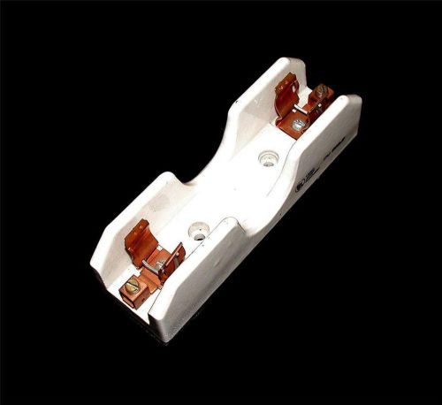 BUSS SINGLE POLE WHITE PORCELAIN FUSE HOLDER 30 AMP 600 VAC MODEL 429P