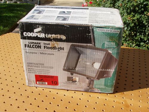 COOPER LIGHTING LUMARK FALCON SMALL FLOODLIGHT HPSF15K 150 WATT CONTRACTOR