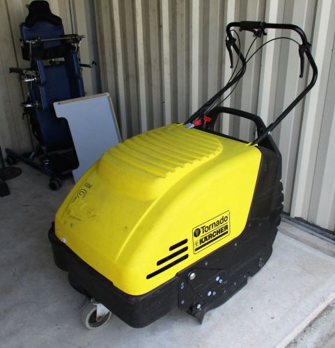 TORNADO KARCHER WALK BEHIND SWEEPER KSM-750 COMMERCIAL SWEEPER