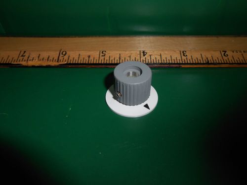 201047-2 GREY/WHITE SKIRT KNOB NEW OLD STOCK