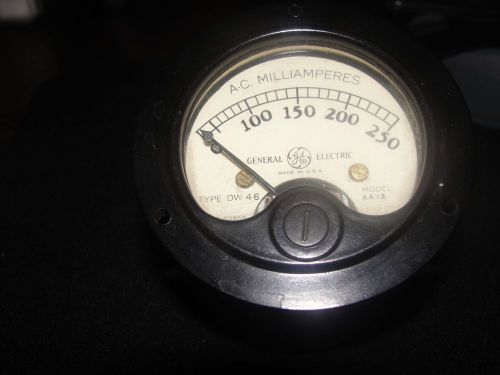 RARE STEAMPUNK VINTAGE GENERAL ELECTRIC MILLIAMPERES METER A.C. 0-250 AMPS