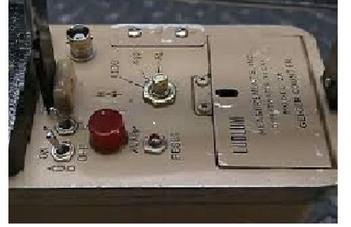 Geiger Counter, Ludlum Model 2A, working condition, versatile.
