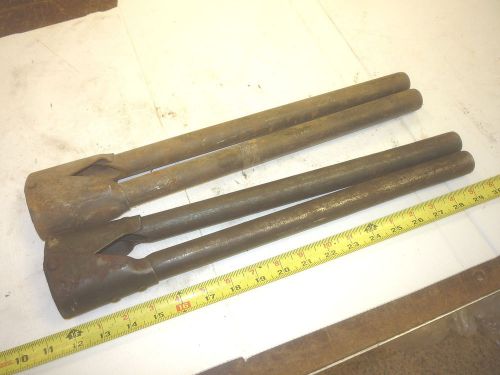 2  OLD LIVESTOCK CATTLE DEHORNER TOOL , GOOD USER STILL